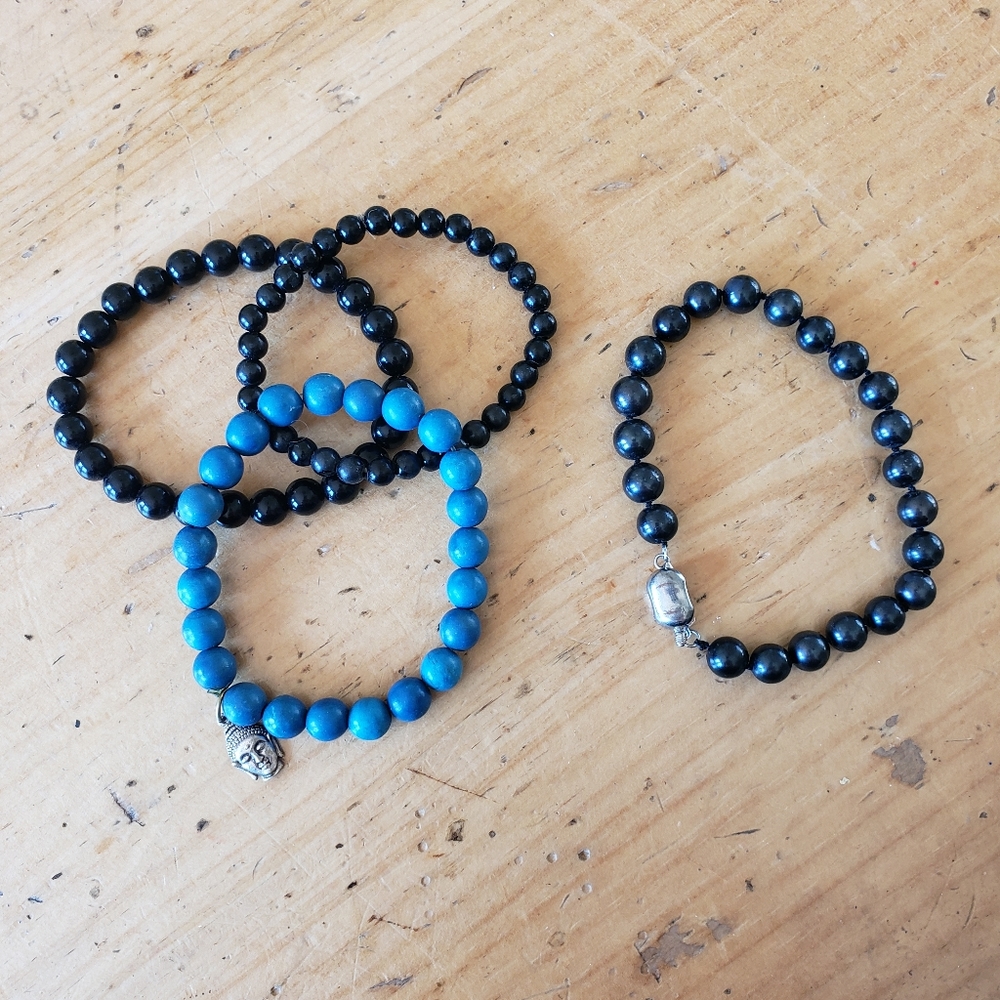 4 bracelets